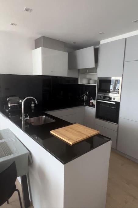 Malecon 47 Apartamento Reformado En Primera Linea Apartment Muxia Ngoại thất bức ảnh